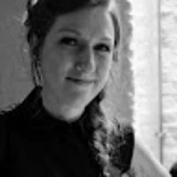 Meet your Posher, Hayley - Picture 1 of 1